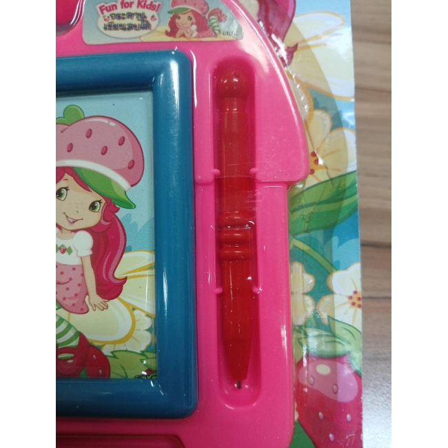 Strawberry Shortcake:  สตรอเบอรี่ ช็อทเค้กกับช่วงเวลาแสนพิเศษ + กระดานเขียน **รบกวนเลื่อนดูสภาพหนังสือก่อนการสั่งซื้อ**